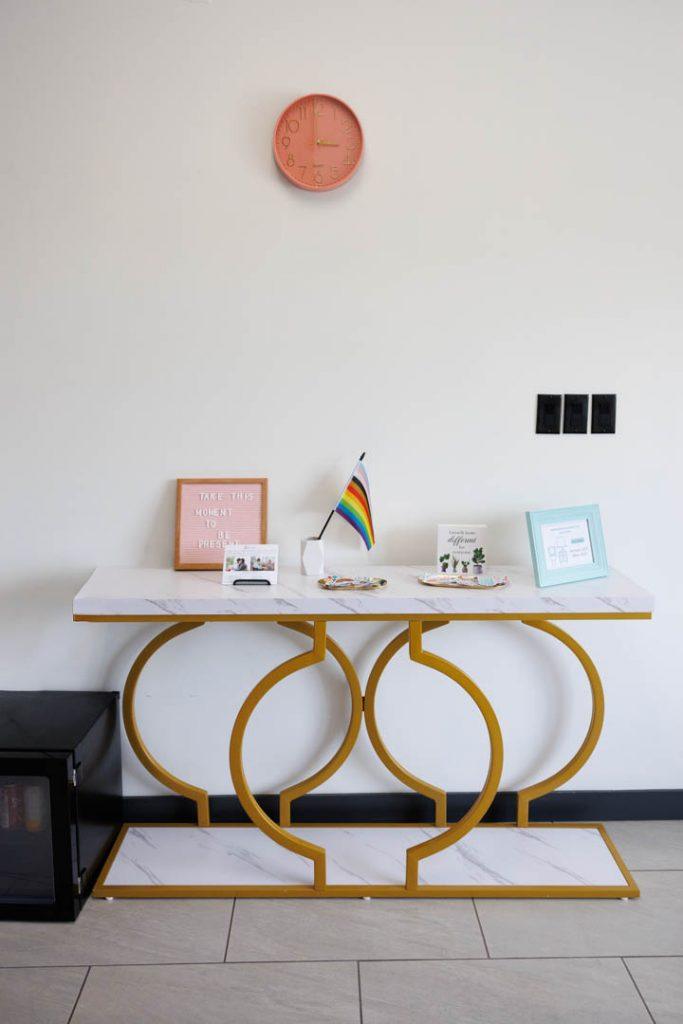 Warm and Welcoming Reception Connection | The Relationship Wellness Clinic | Counselling Services | SW Calgary