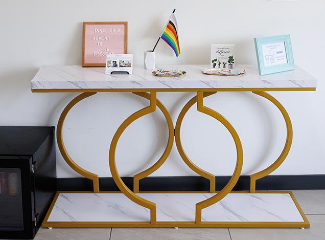 Welcoming Reception Area Connection | The Relationship Wellness Clinic | Counselling Services | SW Calgary
